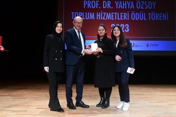 Öğrencilerimizin Bebek Liderliğinde Beslenme Projesi, Eğitimi Destekleme Vakfı (EDEV)-Anadolu Üniversitesi Rektörlük Teşvik Ödülüne Layık Görüldü