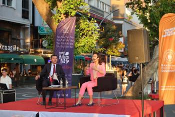 A Science Café Event Titled “The Hidden Side of Fried Food: Air Fryers and Food Safety” Was Held